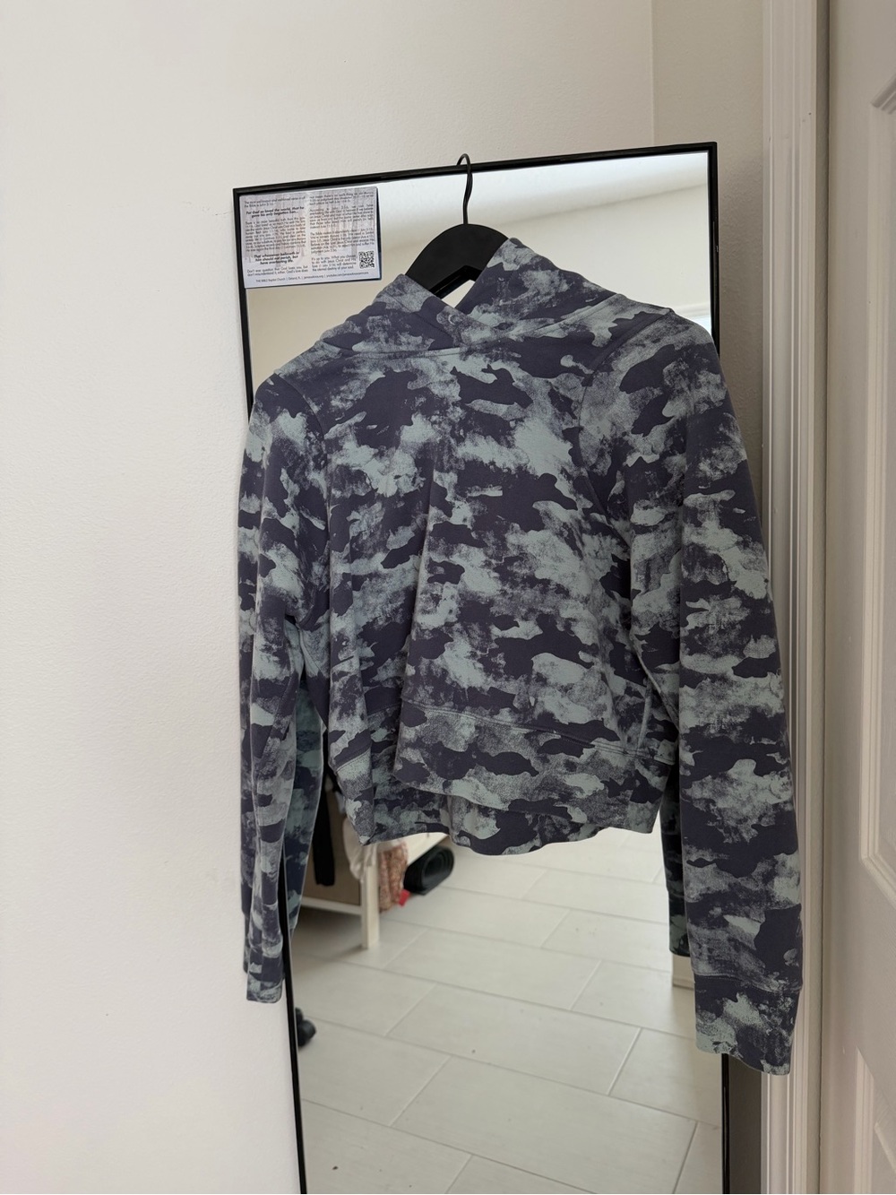 Cropped Camouflage Hoodie in navy and light blue